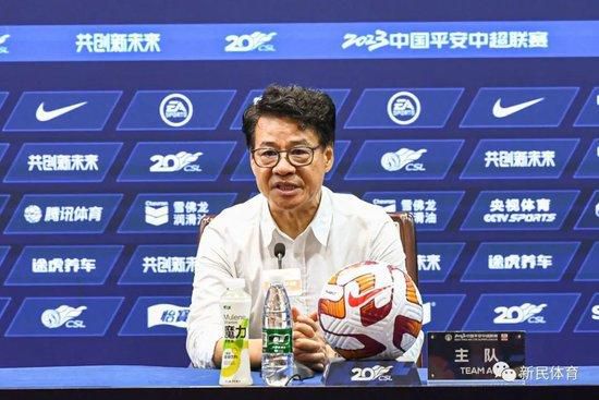 亚洲黄色三级视频