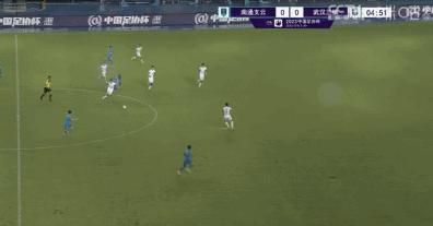 欧美破苞xxxx出血xo