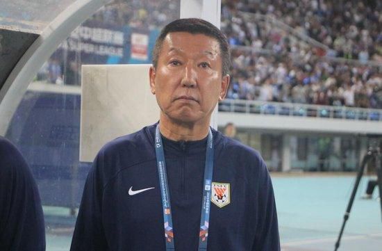 姐姐激动地接受浓水