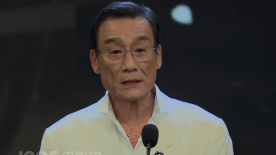 免费骚丝袜黄色